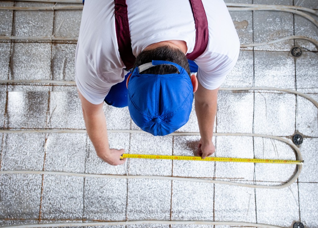 Professzionális aljzatkiegyenlítés